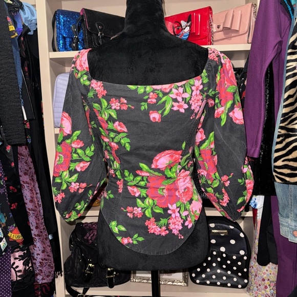 VTG Betsey Johnson Cabbage Flower Puff Sleeve Corset Top - Picture 3 of 6